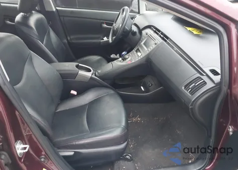 2013 Toyota Prius Three Se z USA, uszkodzony, nr VIN JTDKN3DU5D5606296